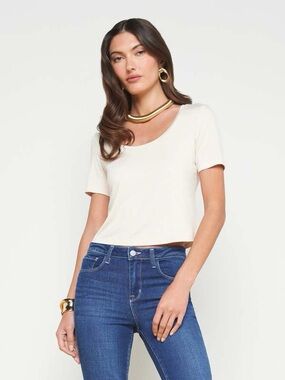 L'AGENCE Ivory Scoop-Neck Short Sleeve Crop Top